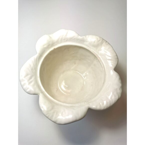 Cabbage Leaf White Trinket Container Hand Made 1975 Signed Jennifer Colangelo - Picture 4 of 16